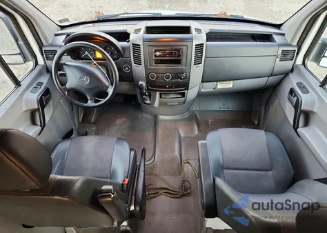 2013 Mercedes-Benz Sprinter 2500 из США, поврежденный, VIN WD3PE7CC9D5812091